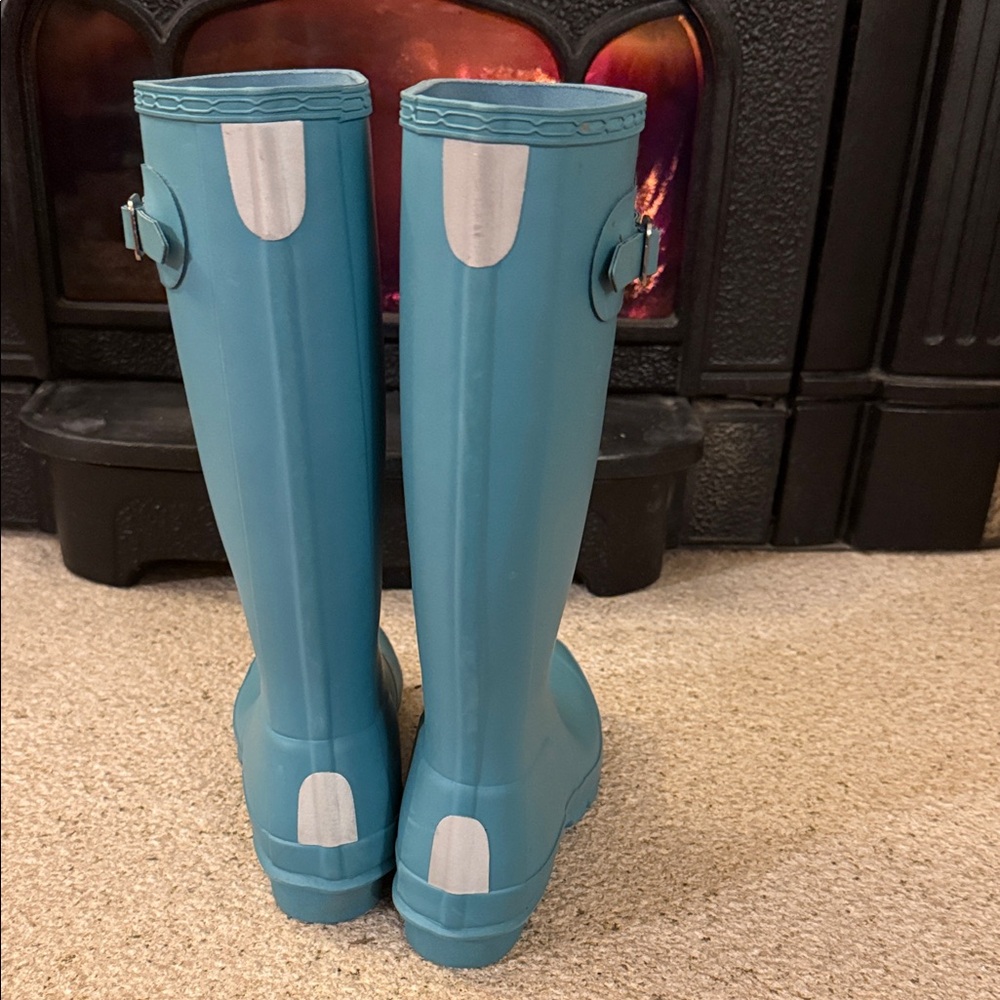 Hunter Blue Women's Winter & Rain Boots - Picture 4 of 6